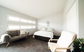 Lakeview Hideaway
